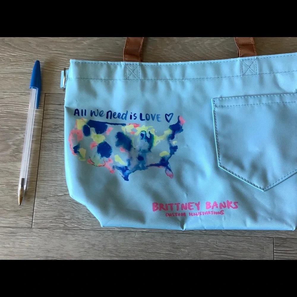 NWOT Tote with shoulder cross body 49”​